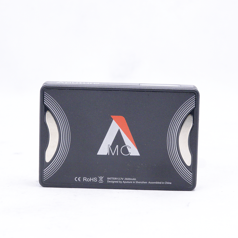 Luz Aputure MC RGBWW LED - Usado 3