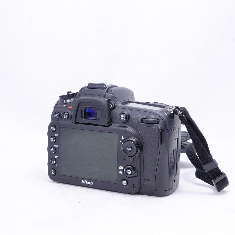 Nikon D7100 (Body) - Usado 4
