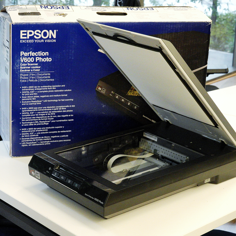 Epson Perfection V600 Photo Scanner - Usado 3