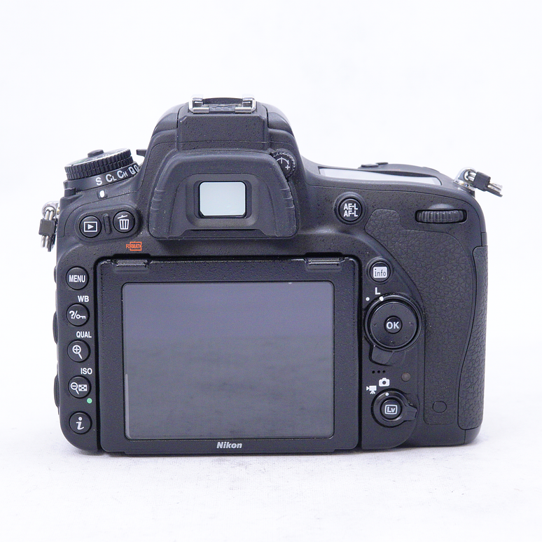 Nikon D750 con lente Nikon 50mm f1.8 D - Usado 6