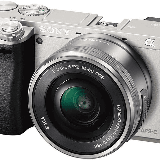 Sony Alpha a6000 con lente kit 16-50mm f3.5-5.6 PZ OSS - Usado 1