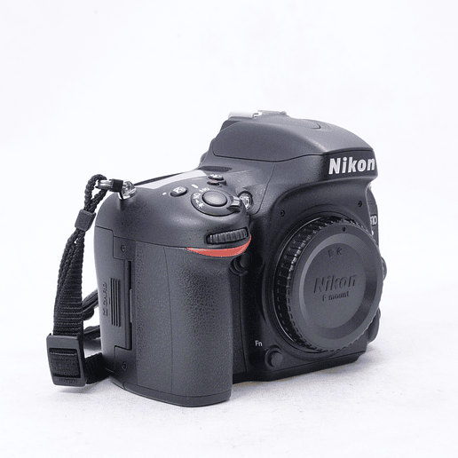 Nikon D610 DSLR con accesorios - Usados 3