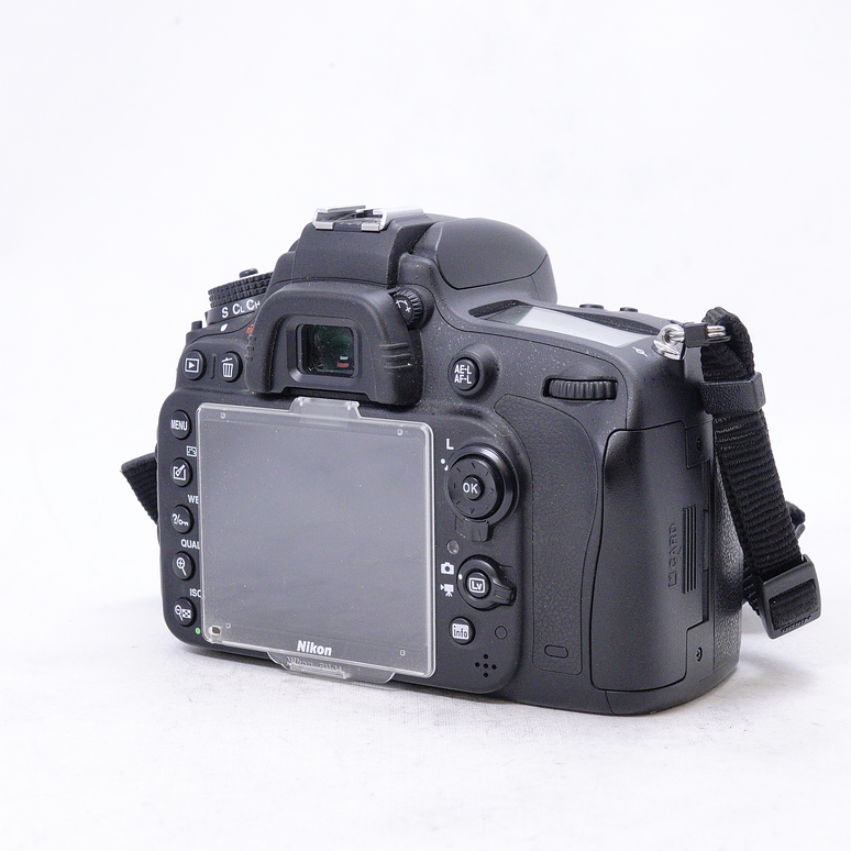 Nikon D610 DSLR con accesorios - Usados 5