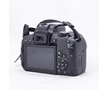 Canon EOS 800D con lente EF-S 18-135mm kit - Usado