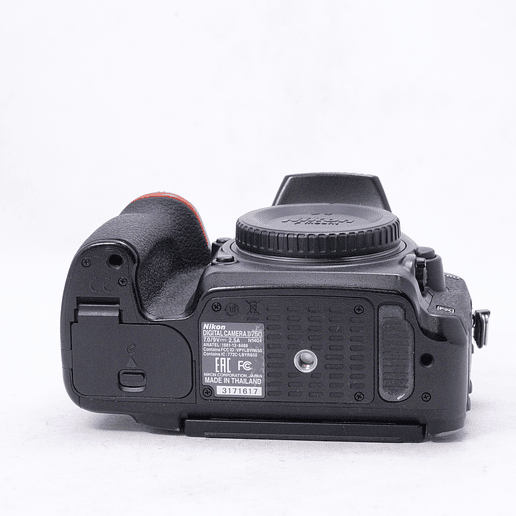 Nikon D750 (Cuerpo) - Usado 11