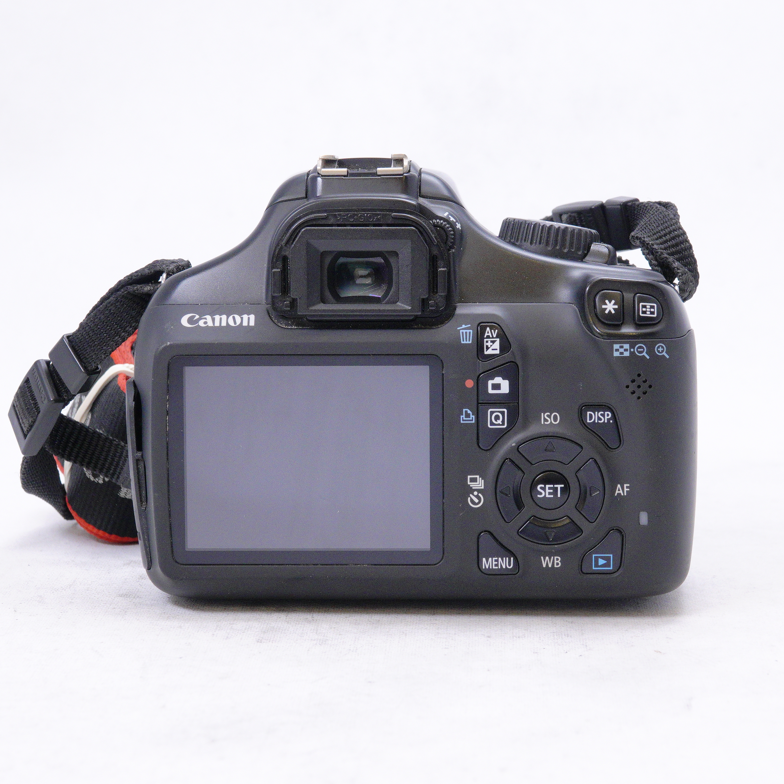 Canon EOS 1100D con lente kit EF-S 18-55mm f3.5-5.6 III - Usado