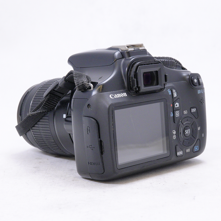 Canon EOS 1100D con lente kit EF-S 18-55mm f3.5-5.6 III - Usado 7