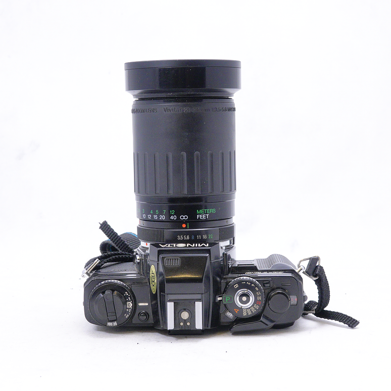 Minolta X700 con lente Zoom Vivitar 28-210mm - Usado 9