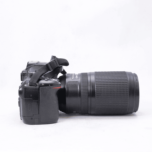 Nikon D5200 con lente 70-300mm f4.5-5.6 G VR - Usado 3