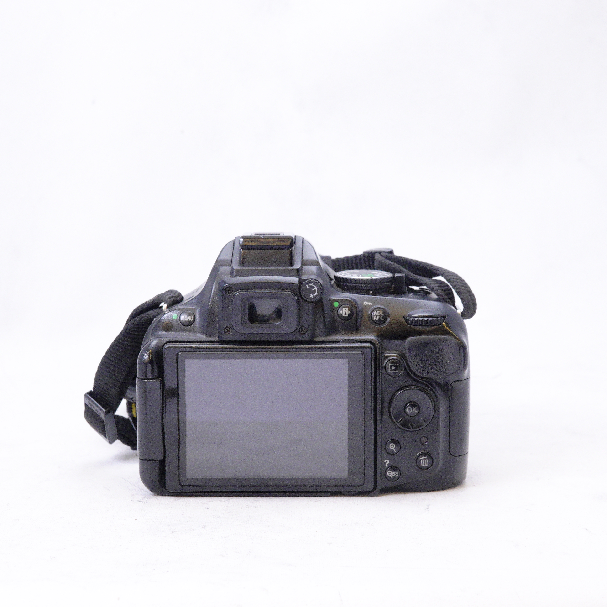 Nikon D5200 con lente 70-300mm f4.5-5.6 G VR - Usado