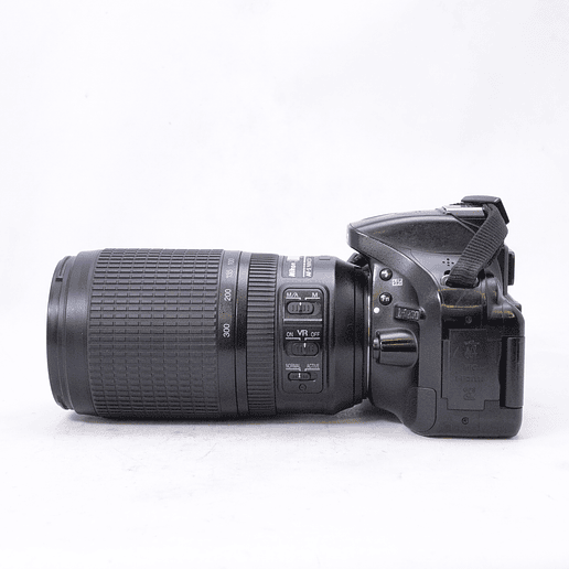 Nikon D5200 con lente 70-300mm f4.5-5.6 G VR - Usado 7