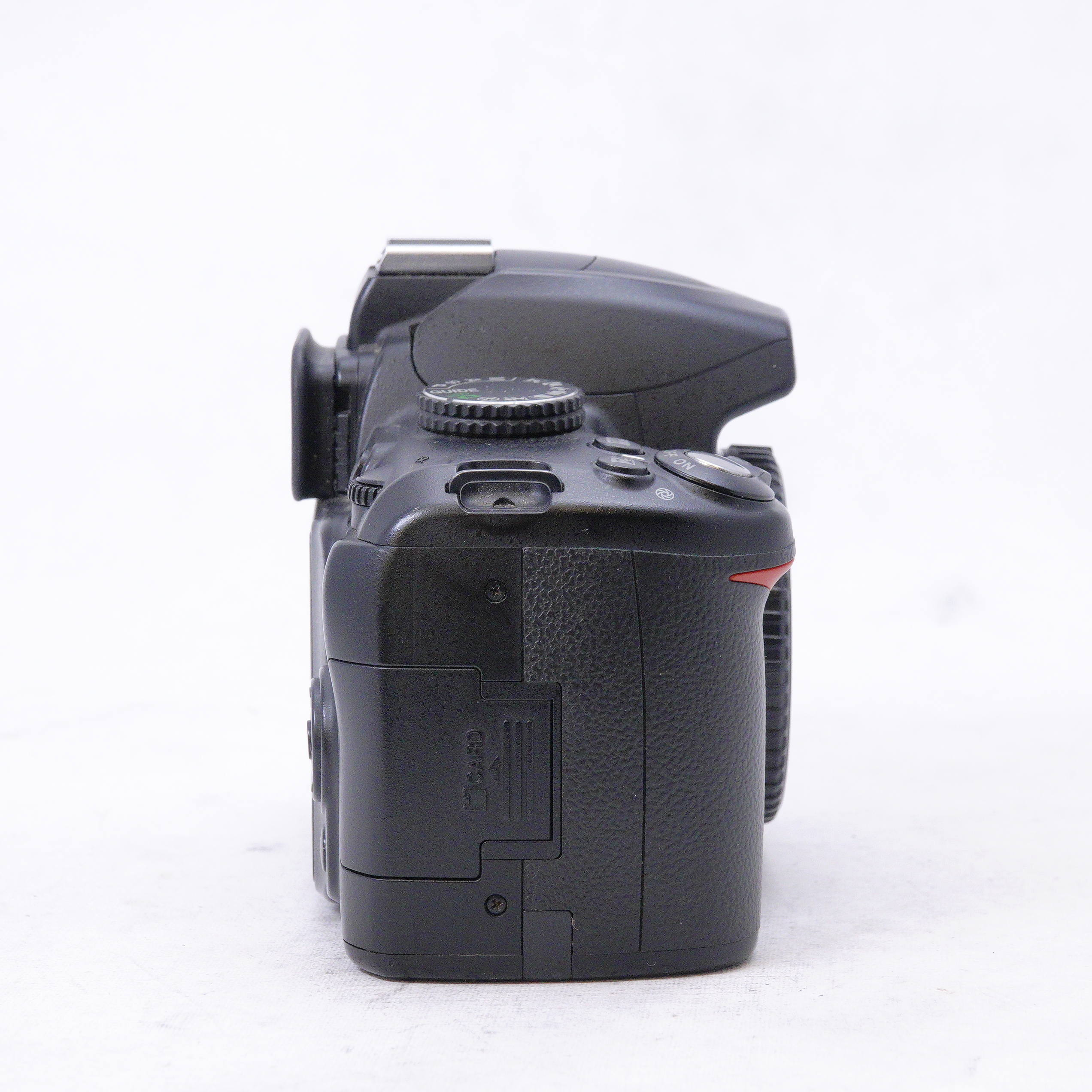 Nikon D3000 SLR (Para repuestos) - Usado