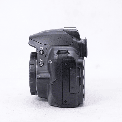 Nikon D3000 SLR (Para repuestos) - Usado 8