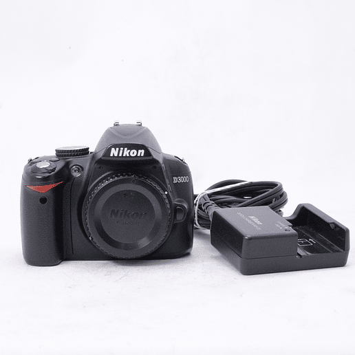Nikon D3000 SLR (Para repuestos) - Usado 12