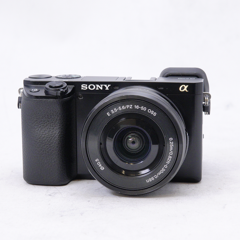 Sony a6100 Mirrorless con lente 16-50mm - Usado 2