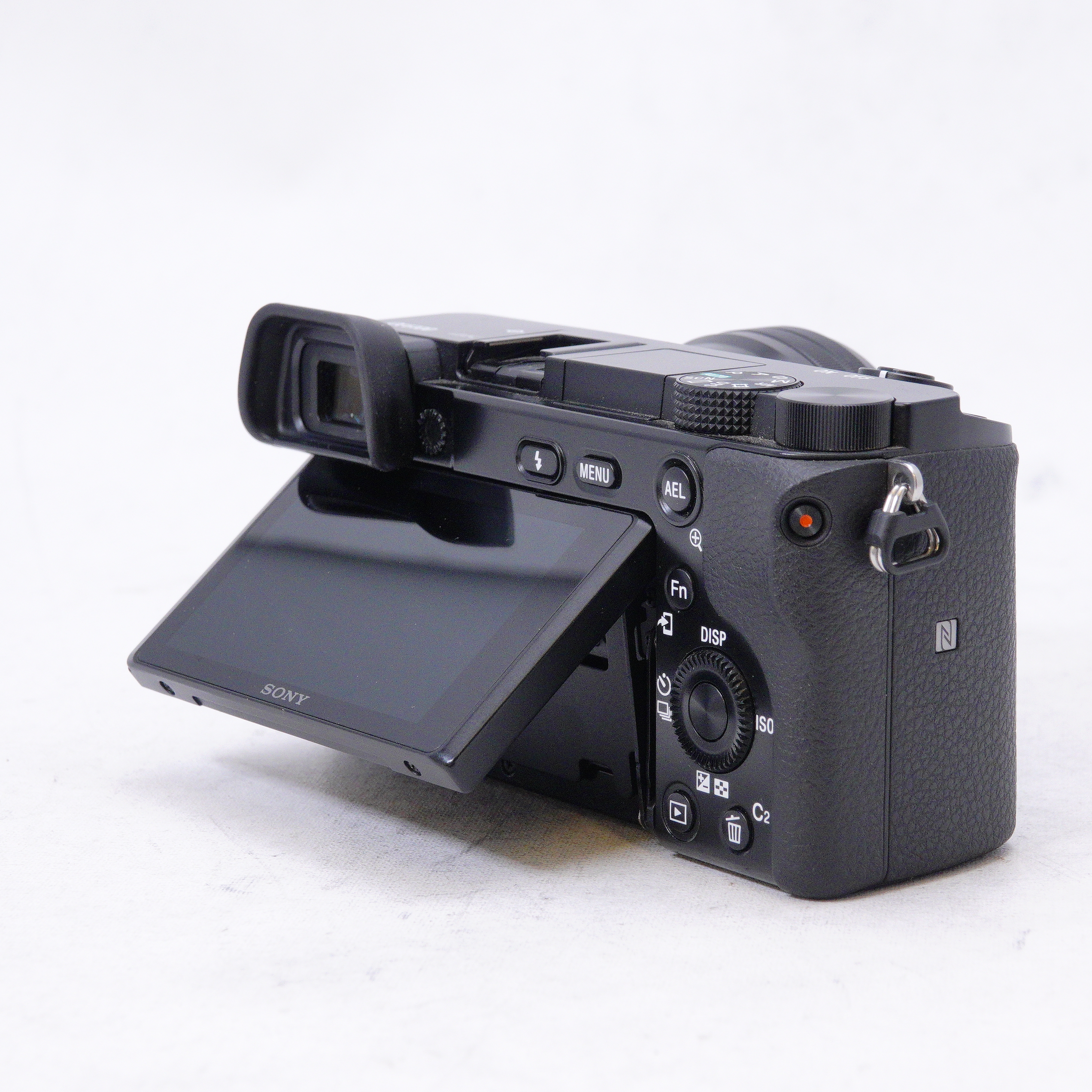 Sony a6100 Mirrorless con lente 16-50mm - Usado
