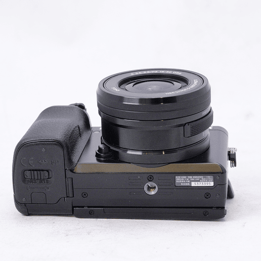 Sony a6100 Mirrorless con lente 16-50mm - Usado 7