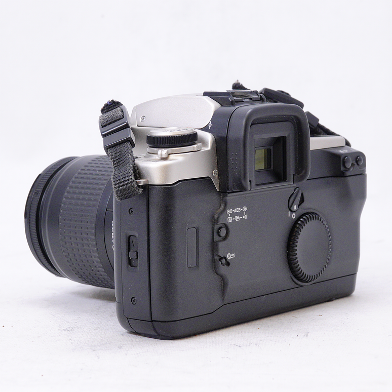 Canon EOS 50E con lente Canon 28-80mm f3.5-5.6 - Usado 6