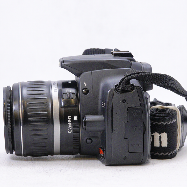 Canon Rebel XT con lente EF-S 18-55mm f3.5-5.6 II - Usado 8