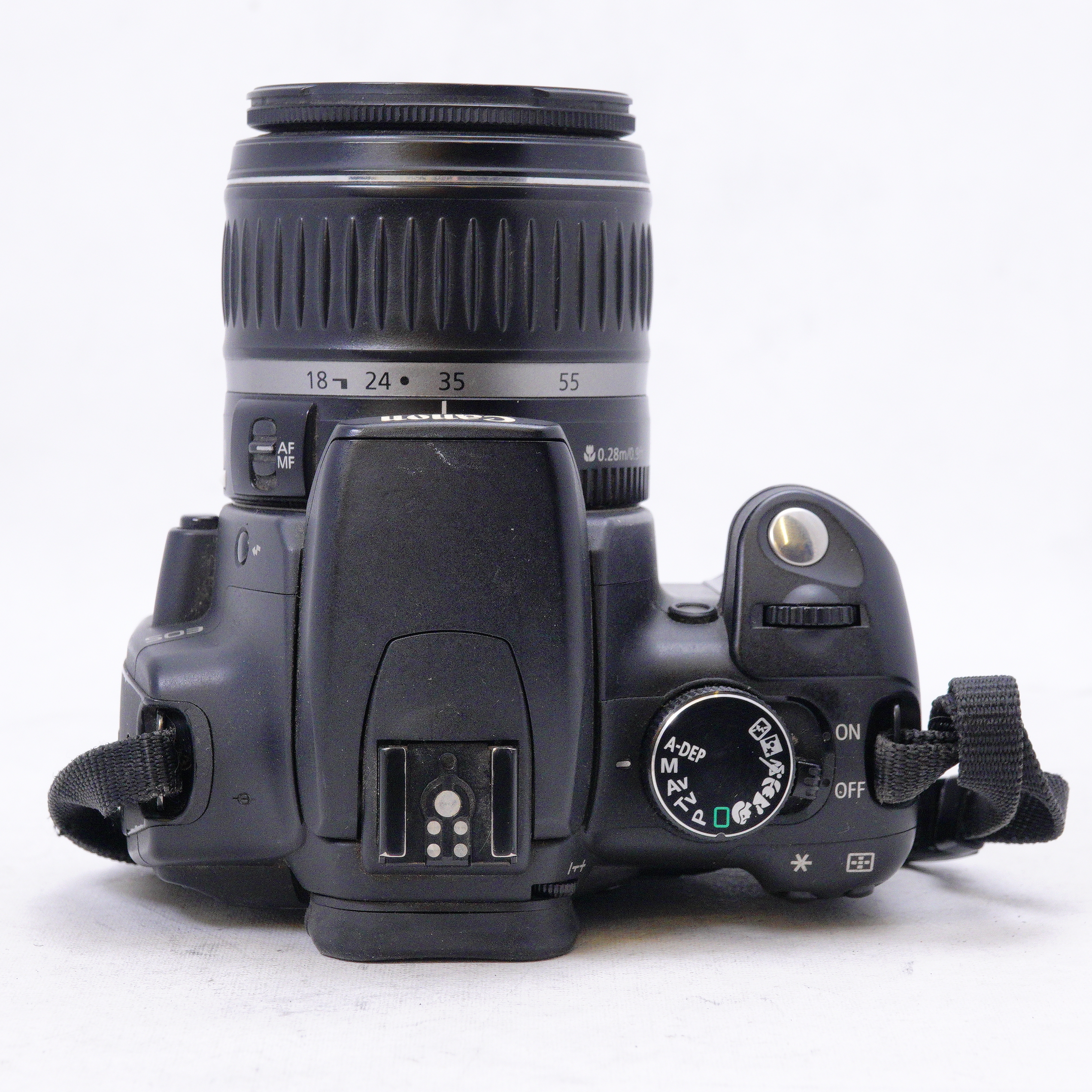 Canon Rebel XT con lente EF-S 18-55mm f3.5-5.6 II - Usado