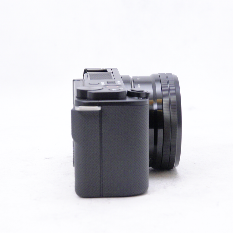 Sony ZV-E10 con lente kit de 16-50mm - Usado 4