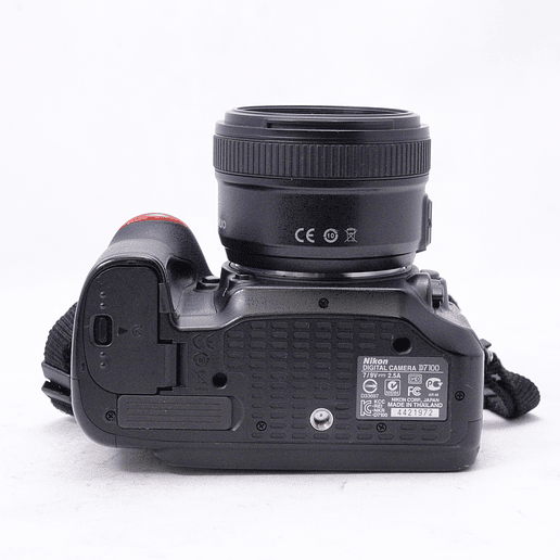 NIkon D7100 con lente Yongnuo 35mm f2 - Usado 10