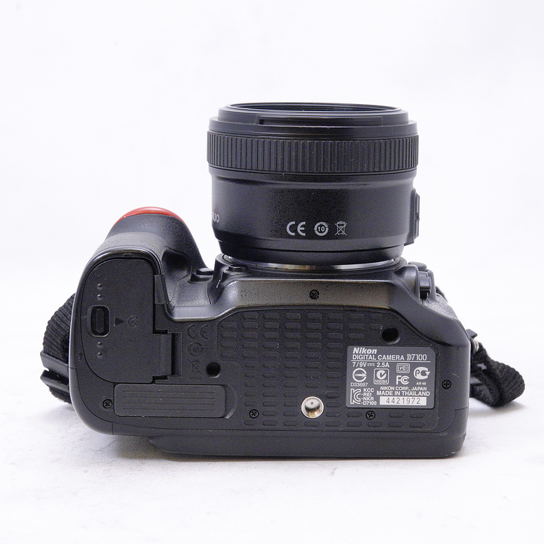 NIkon D7100 con lente Yongnuo 35mm f2 - Usado 10