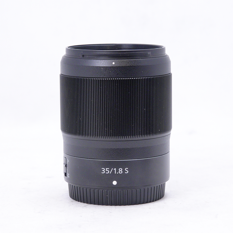 Nikon NIKKOR Z 35mm f/1.8 S - Usado 2
