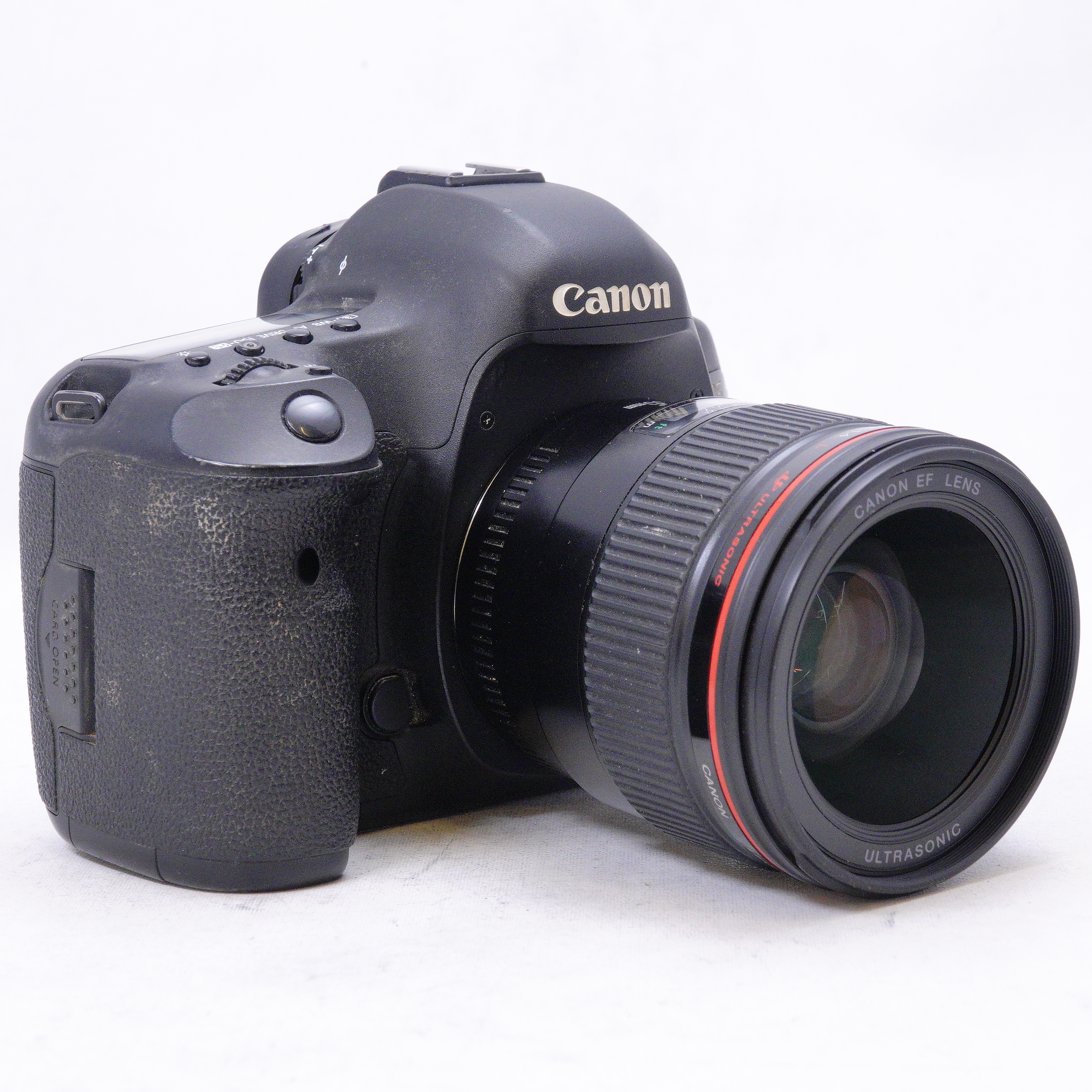 Kit Canon 5D MKIII con 35mm f1.4 mas 24-105 stm y Zhongy 20mm Super Macro con extras - Usado