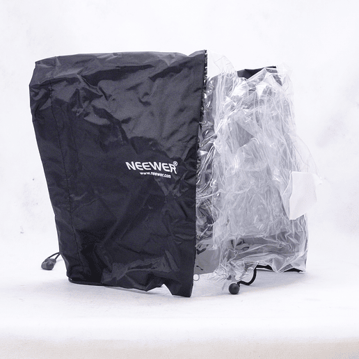 Canon 7D Mark II con lentes Canon 50mm, 18-200mm trípode, mochilas y accesorios - Usado 18