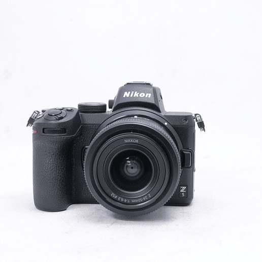 Nikon Z5 con Nikkor Z 24-50mm f4-5.6 - Usado 2