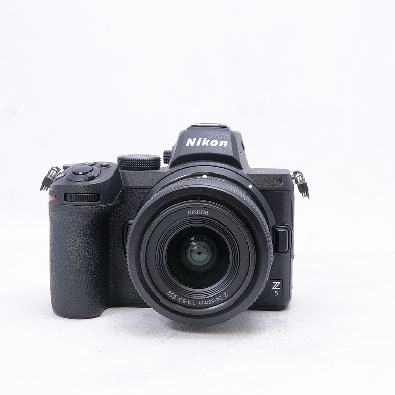 Nikon Z5 con Nikkor Z 24-50mm f4-5.6 - Usado 2