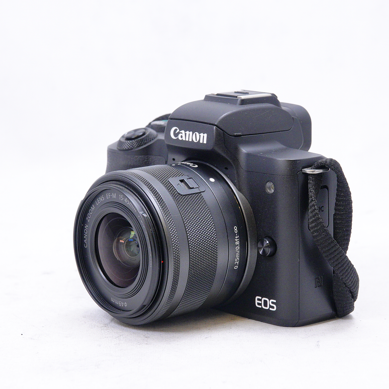 Canon EOS M50 con lente kit 15-45mm IS STM - Usado 9