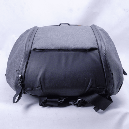 Mochila Peak Design Everyday Backpack v2 (20L Charcoal) - Usado 6