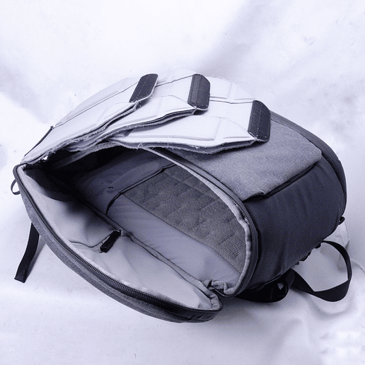 Mochila Peak Design Everyday Backpack v2 (20L Charcoal) - Usado 7