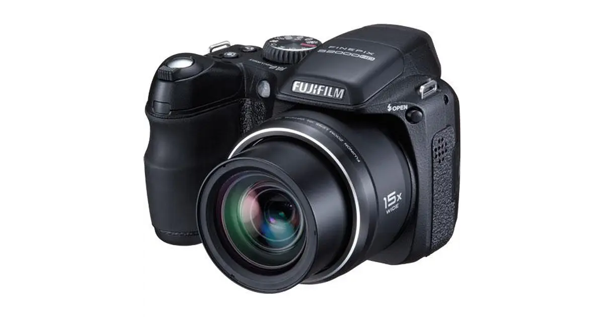 FUJIFILM FinePix S2000HD