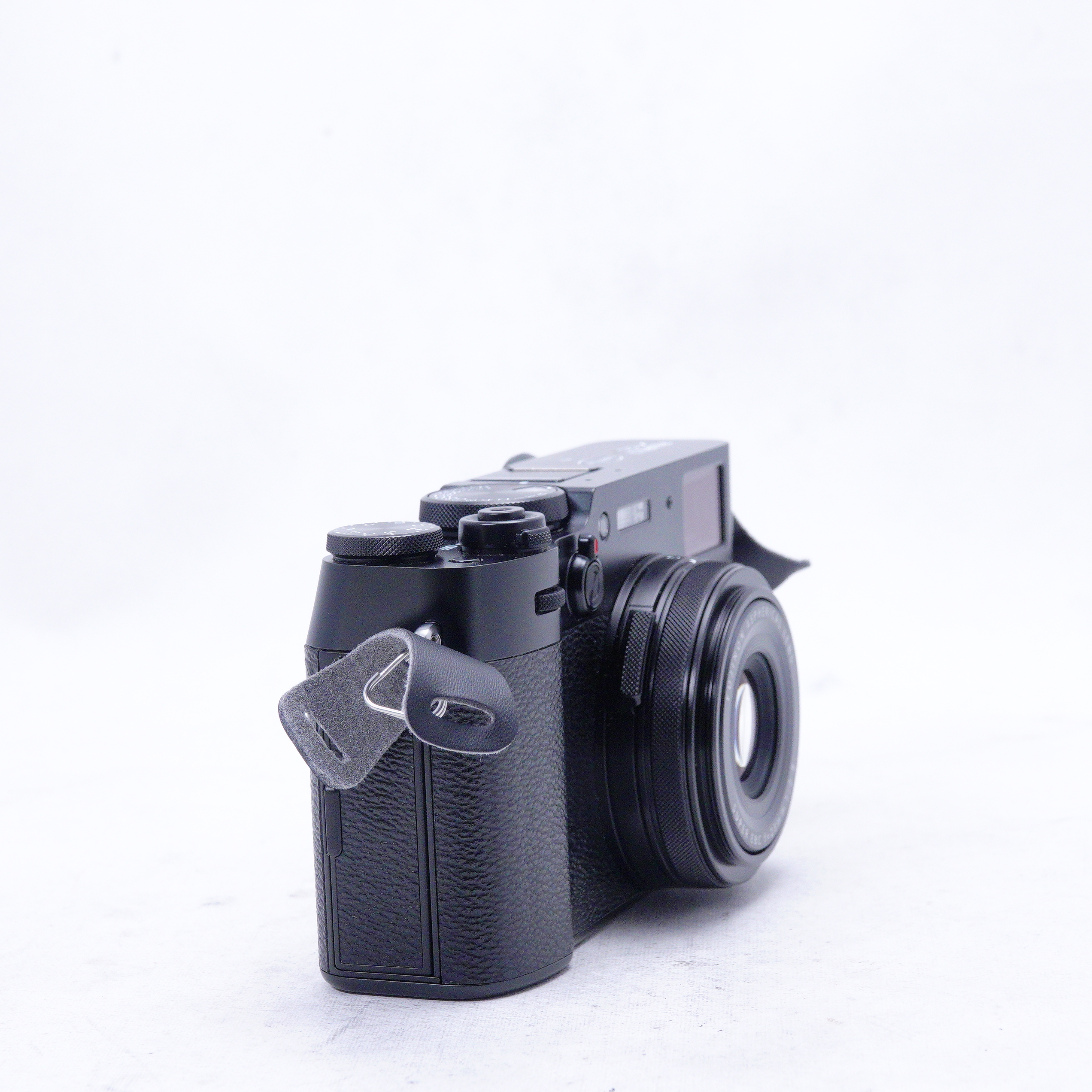 Cámara Fujifilm X100V Negra - Usada- 