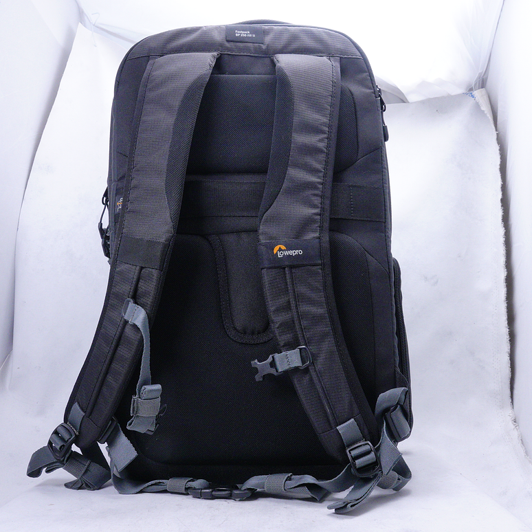 LOWEPRO FASTPACK BP 250 AW III – BLACK - Usado 5