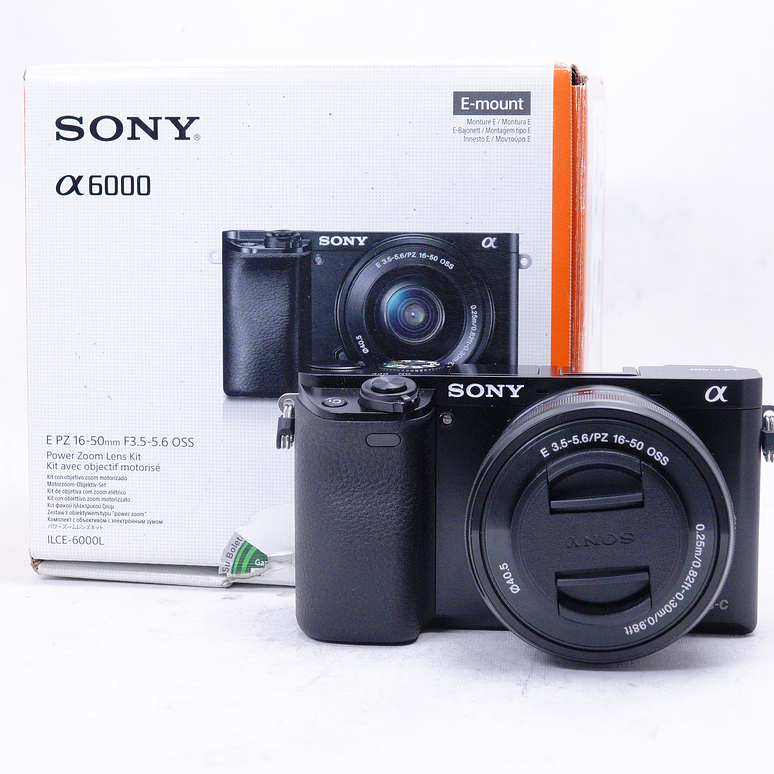 Sony a6000 Mirrorless Camera con lente 16-50mm - Usado 8