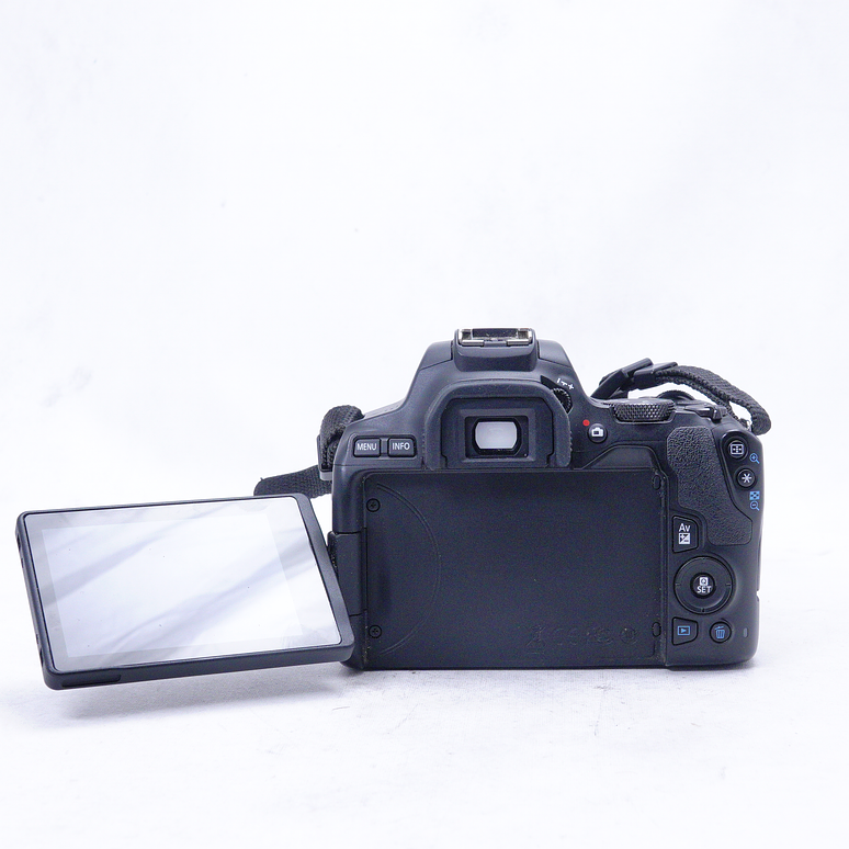 Canon EOS Rebel SL3 DSLR con 18-55mm - Usado 6