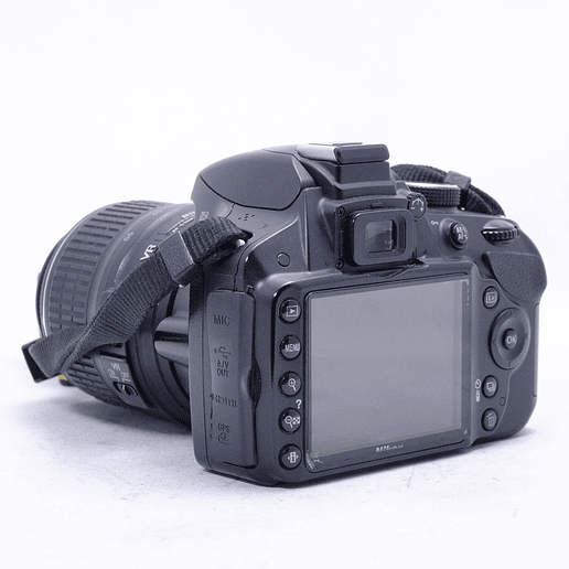 Nikon D3200 DSLR con lente 18-55mm - Usado 7