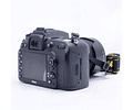 Nikon D7100 con lente de 18-140mm y accesorios - Usado