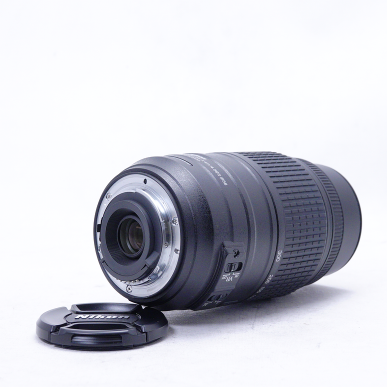 Lente Nikon AF-S DX NIKKOR 55-300mm f4.5-5.6G ED VR - Usado 4