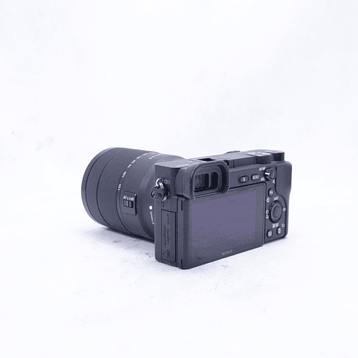 Sony a6400 Mirrorless con lente 18-135mm - Usado 5