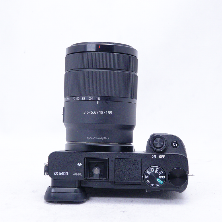 Sony a6400 Mirrorless con lente 18-135mm - Usado 6