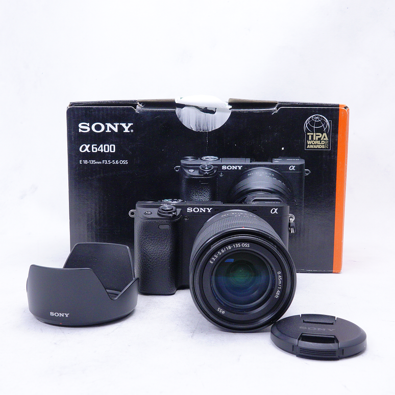Sony a6400 Mirrorless con lente 18-135mm - Usado 7
