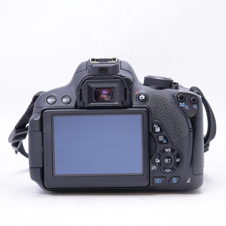 Canon EOS Rebel T5i DSLR con 18-55mm - Usado 6