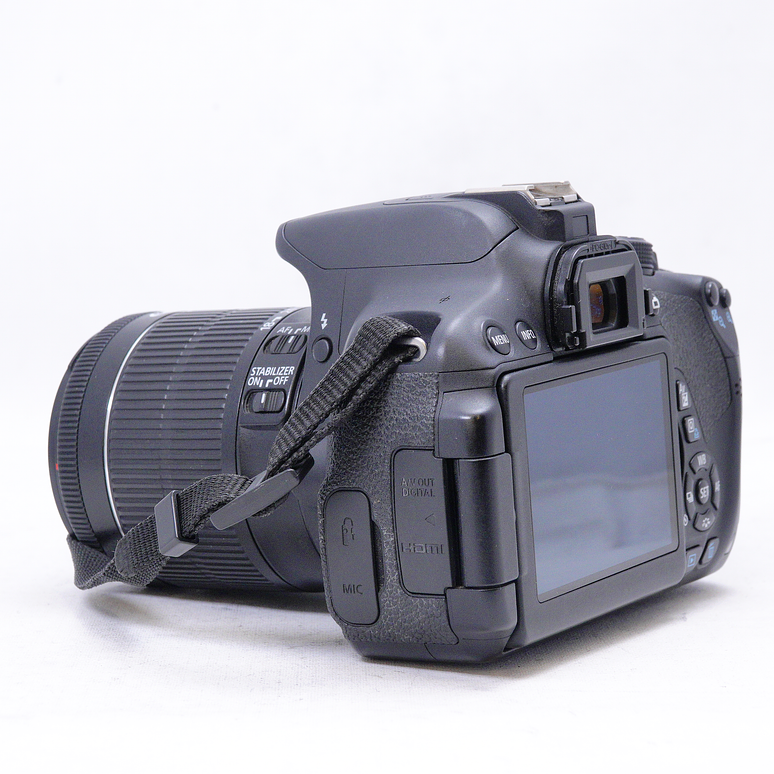 Canon EOS Rebel T5i DSLR con 18-55mm - Usado 7