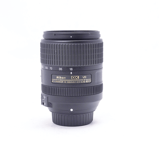 Lente Nikon AF-S DX NIKKOR 18-300mm f3.5-6.3G ED VR - Usado 2