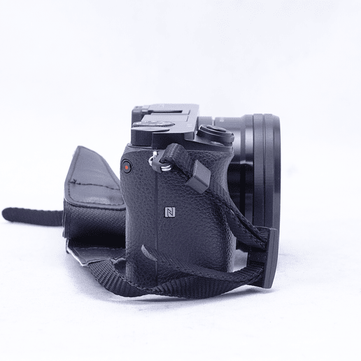 Sony a6000 Mirrorless con lente 16-50mm - Usado 4